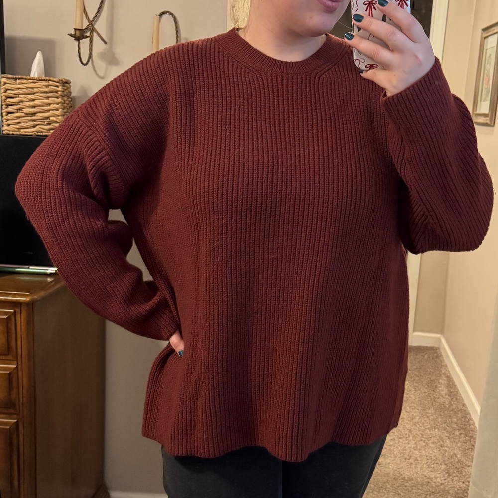 Elegant Maroon Crew Neck Sweater